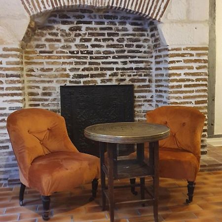 Le Logis Du Clocher Troyes Exteriör bild